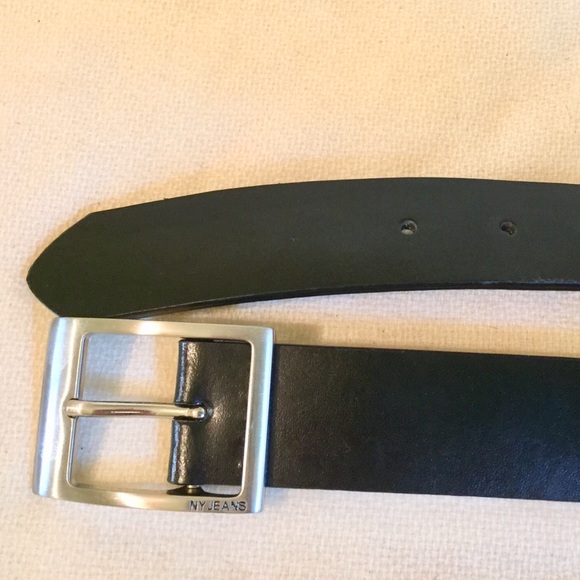 New York & Co Leather Belt - Picture 3 of 3
